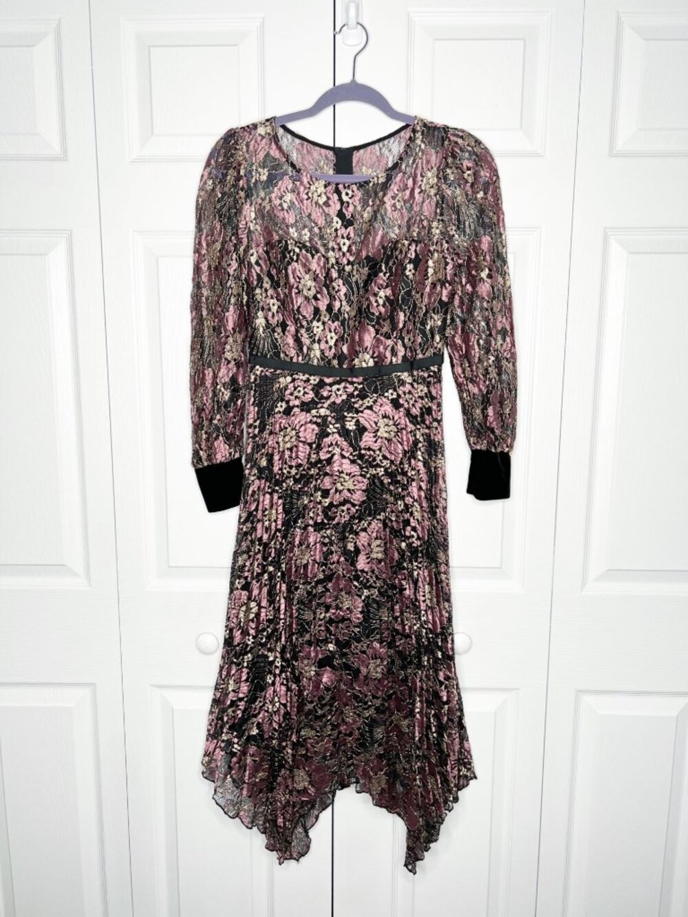 NISSA Black Pink Metallic Floral Lace Pleated Long Sleeve Dress Women's Size 4